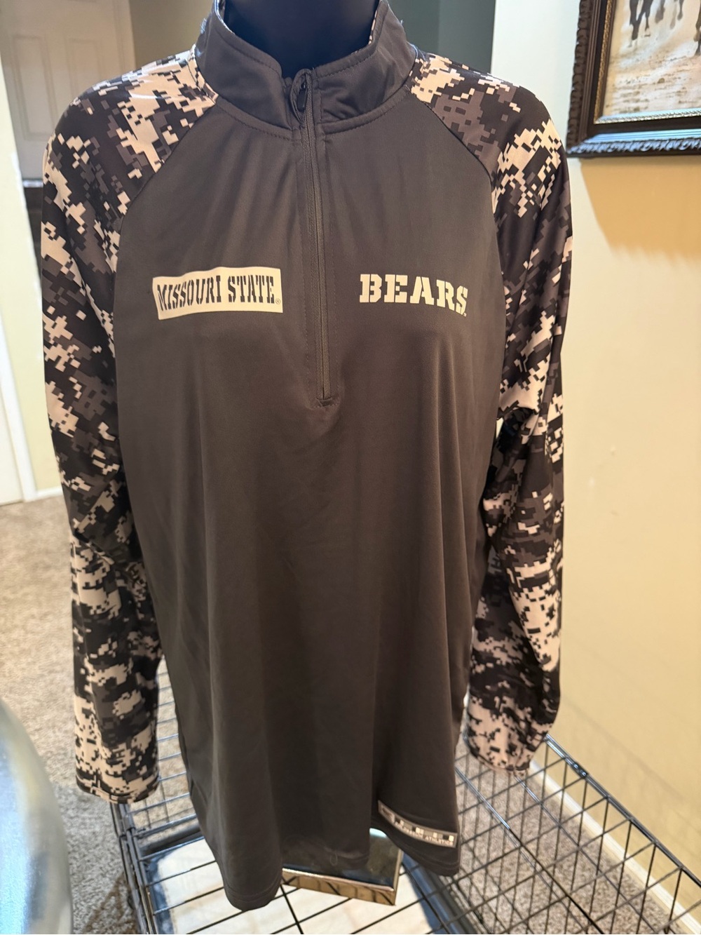 Colosseum Missouri State Bears Gray Camo 1/4 Zip Pullover